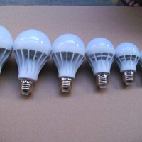 自恢复保险丝如何应用在LED灯上？